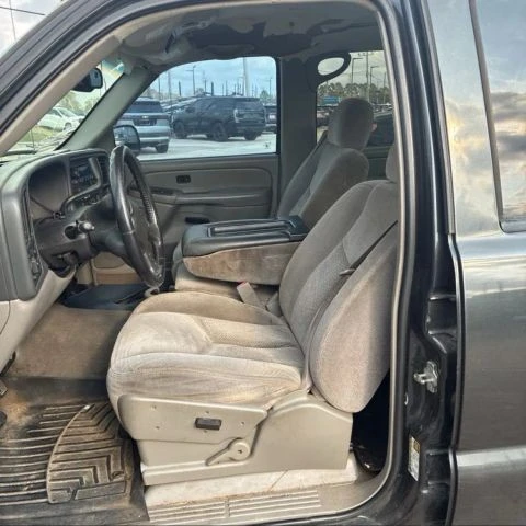 2005 Chevrolet Avalanche - Image 10 of 17