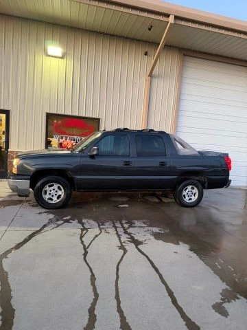 2005 Chevrolet Avalanche - Image 5 of 17