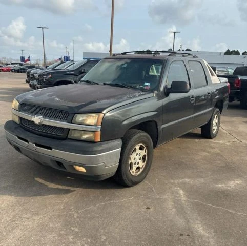 2005 Chevrolet Avalanche - Image 6 of 11