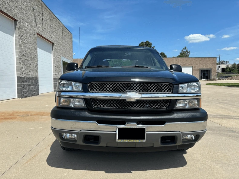 2005 Chevrolet Avalanche - Image 2 of 15