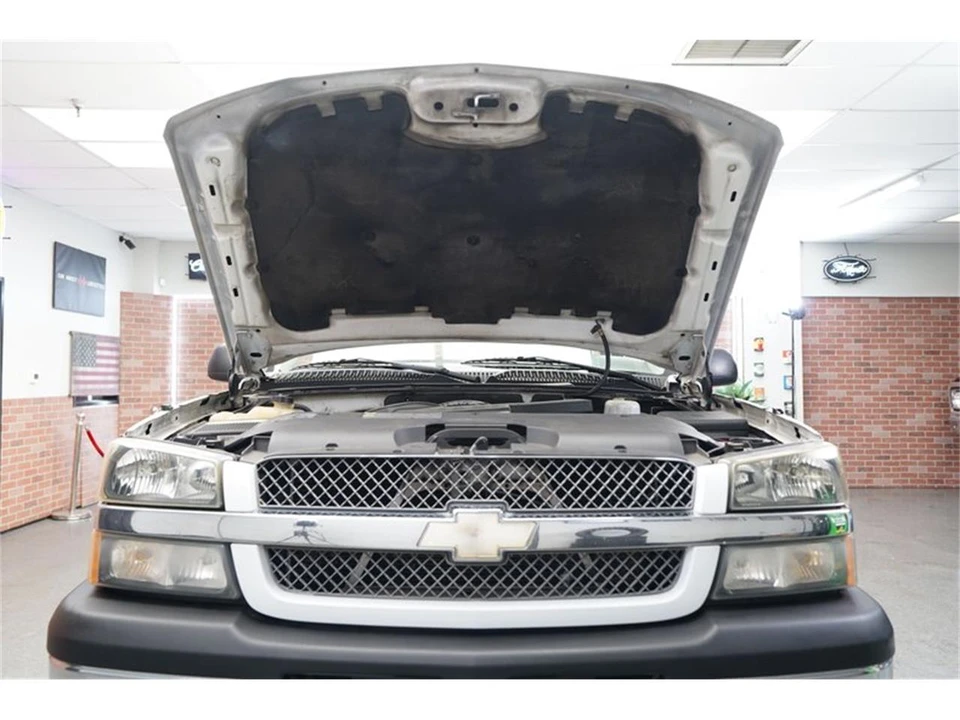 2005 Chevrolet Avalanche - Image 13 of 31