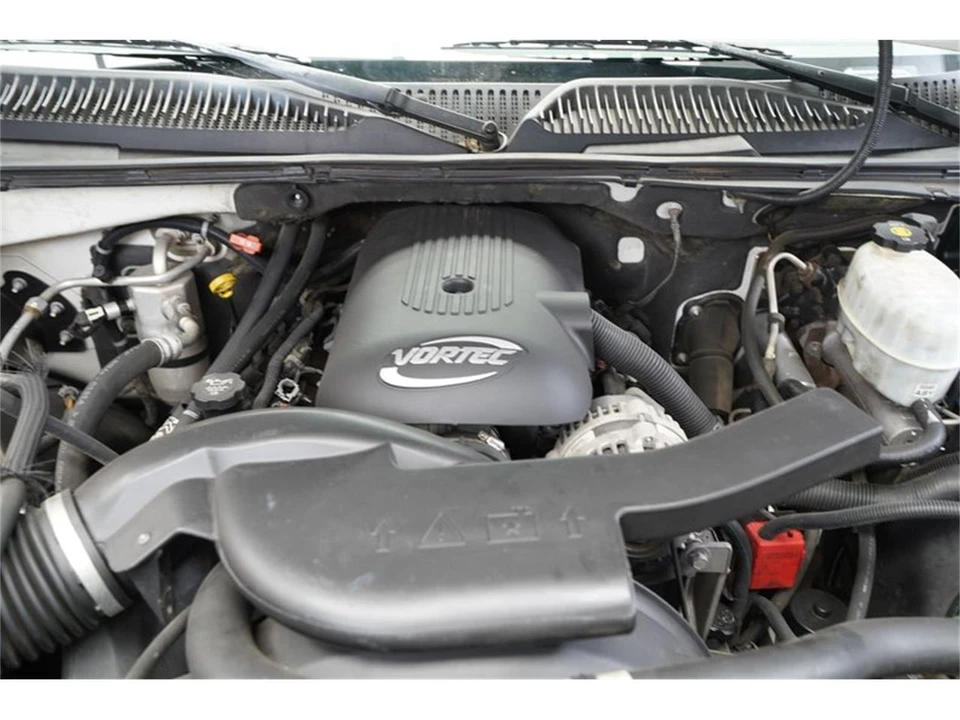 2005 Chevrolet Avalanche - Image 19 of 31