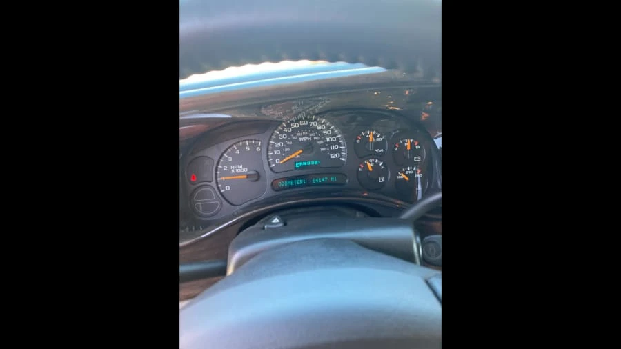 2005 Chevrolet Avalanche - Image 7 of 9