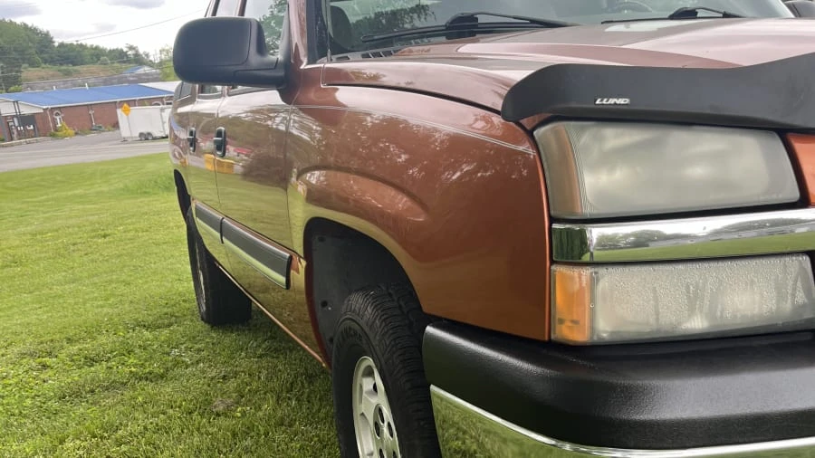 2005 Chevrolet Avalanche - Image 5 of 31