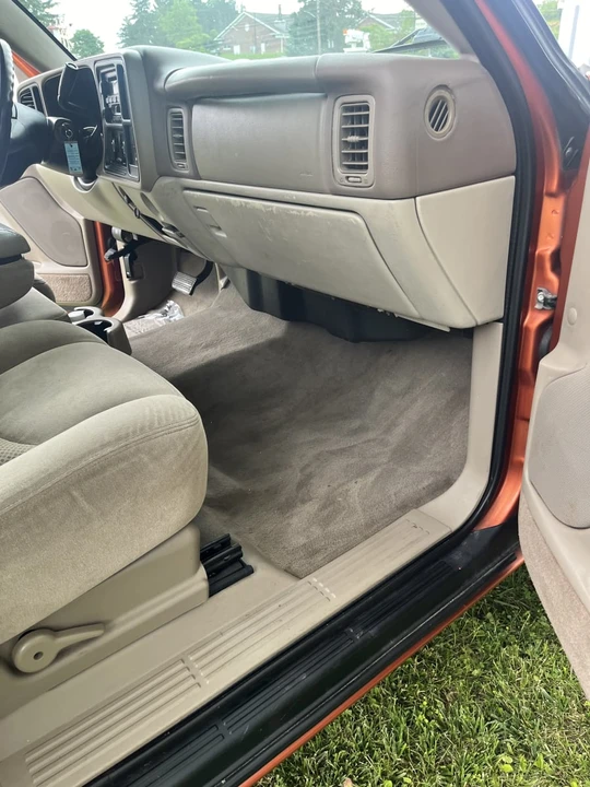 2005 Chevrolet Avalanche - Image 20 of 31