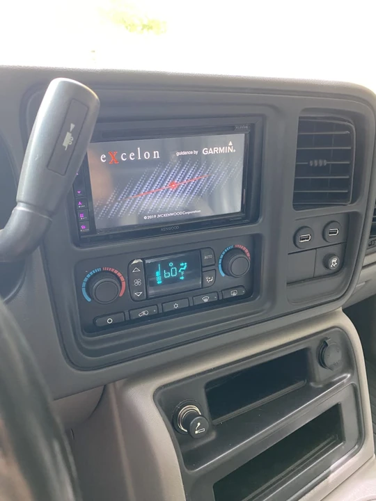 2005 Chevrolet Avalanche - Image 14 of 14