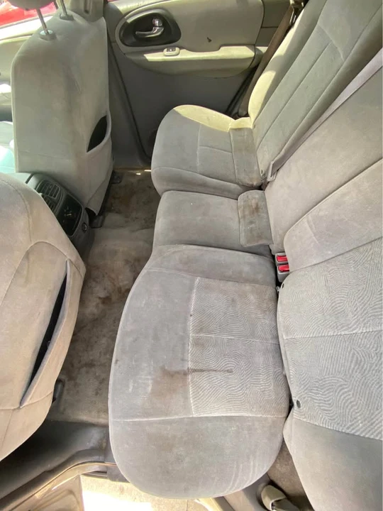 2005 Chevrolet Blazer - Image 9 of 13