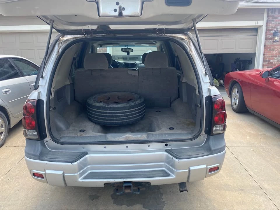 2005 Chevrolet Blazer - Image 11 of 13