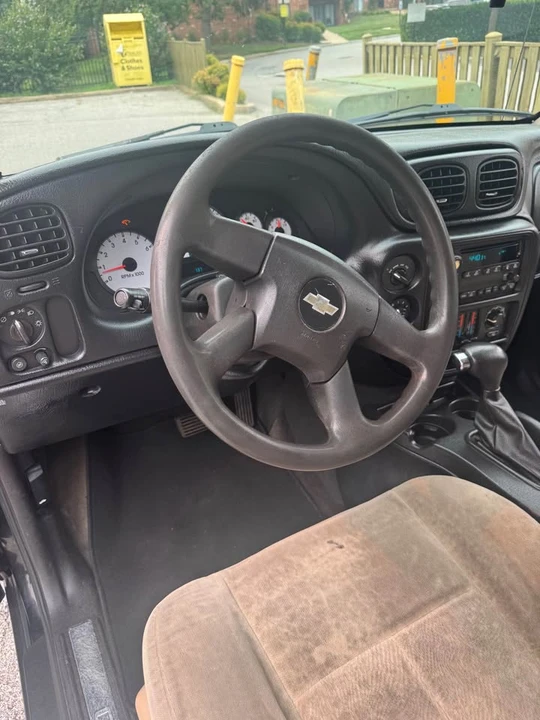 2005 Chevrolet Blazer - Image 7 of 14