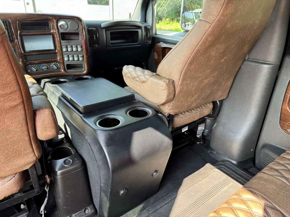 2005 Chevrolet Kodiak - Image 18 of 29