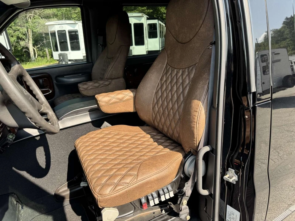 2005 Chevrolet Kodiak - Image 12 of 29