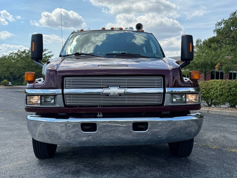 2005 Chevrolet Kodiak - Image 8 of 17