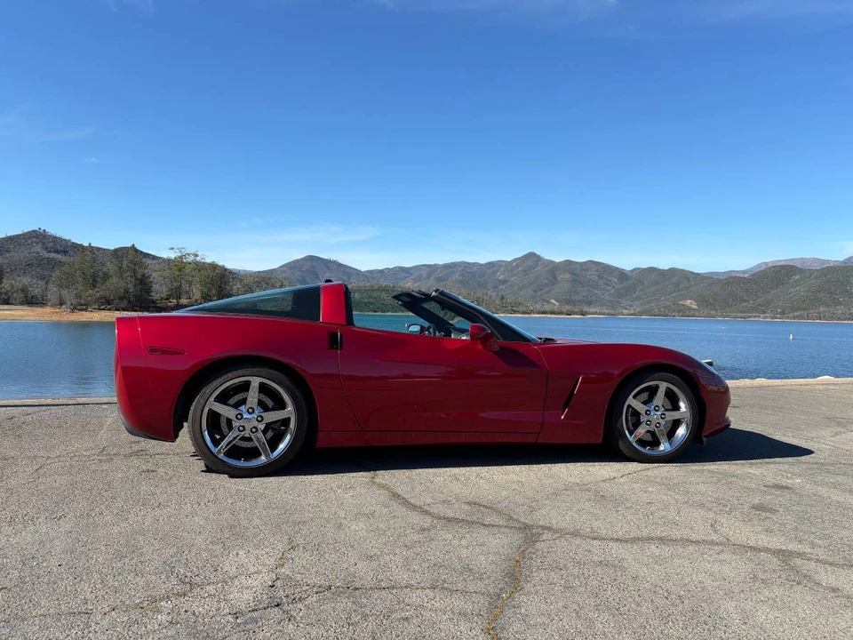 2005 Chevrolet Corvette C6 - Image 9 of 11