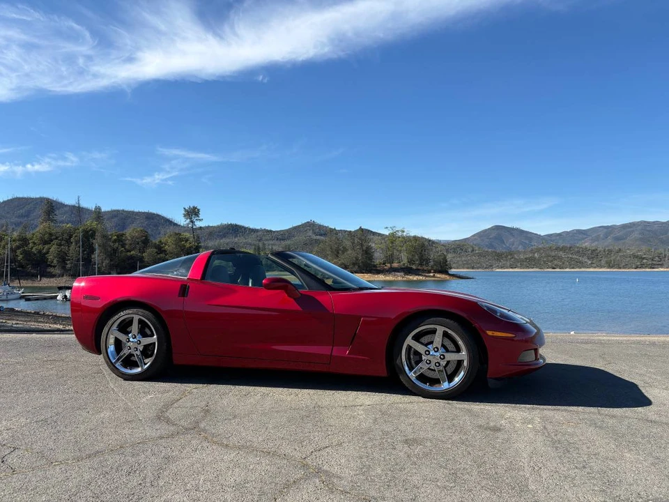 2005 Chevrolet Corvette C6 - Image 10 of 11