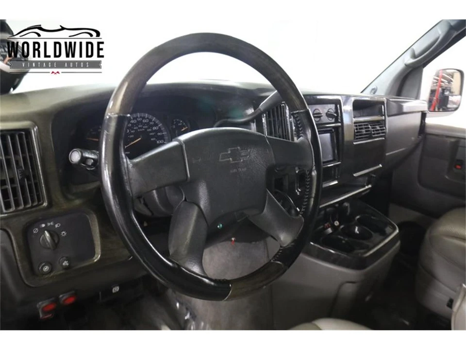 2005 Chevrolet C/K - Image 28 of 31