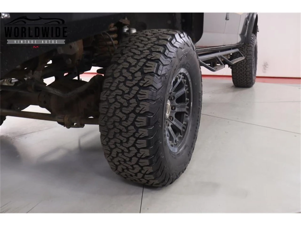 2005 Chevrolet C/K - Image 11 of 31