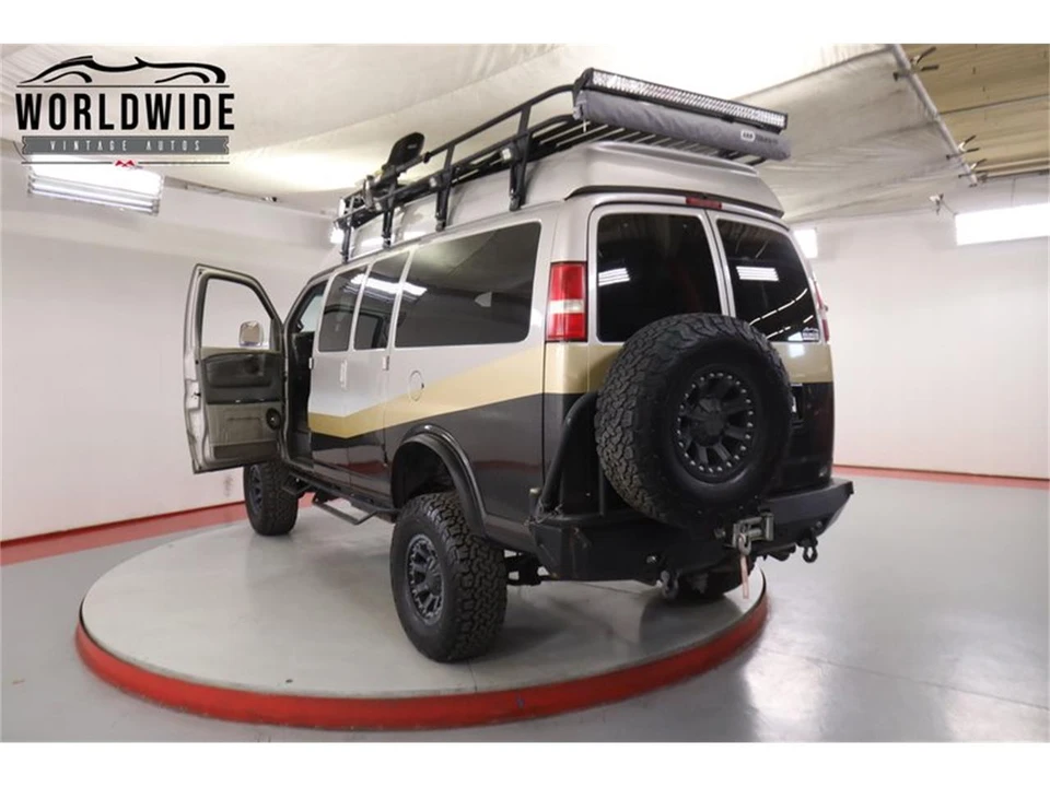 2005 Chevrolet C/K - Image 24 of 31