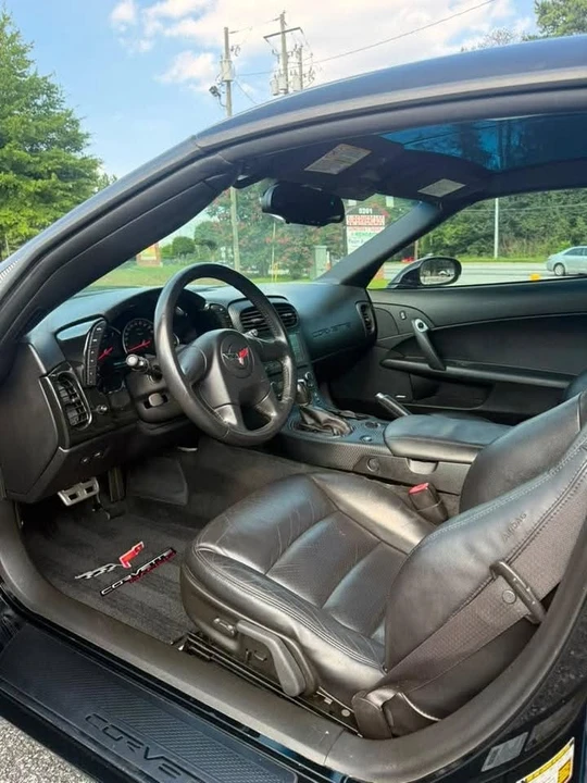 2005 Chevrolet Corvette C6 - Image 6 of 12