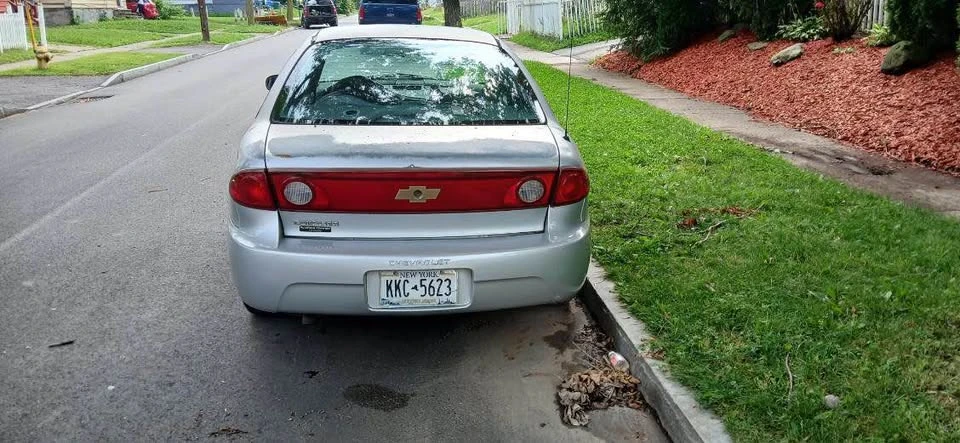 2005 Chevrolet Cavalier - Image 3 of 8