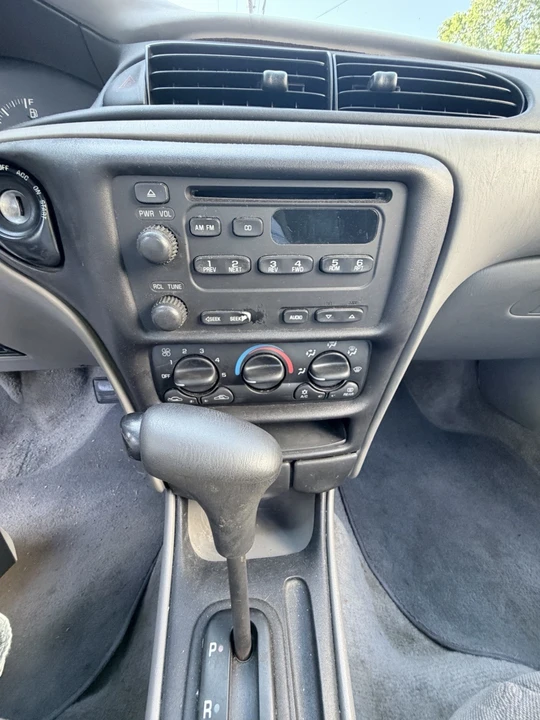 2005 Chevrolet Cavalier - Image 11 of 11
