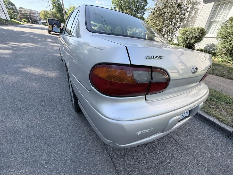 2005 Chevrolet Cavalier - Image 5 of 11
