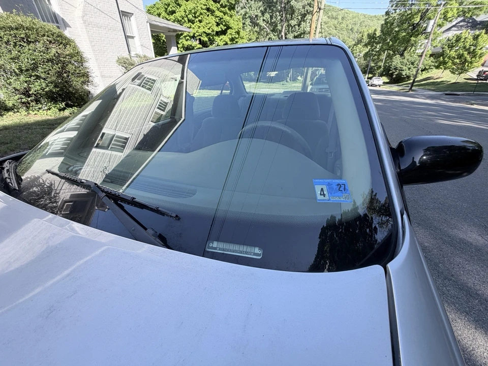 2005 Chevrolet Cavalier - Image 2 of 11