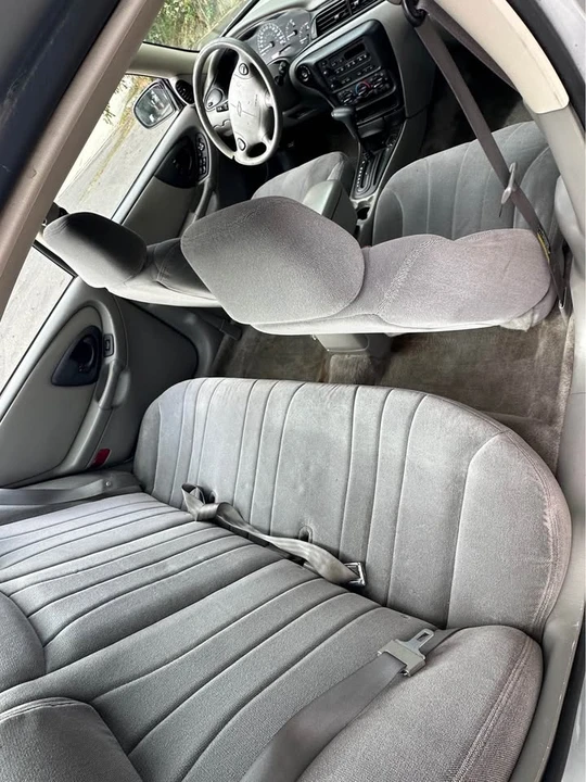 2005 Chevrolet Malibu - Image 16 of 20
