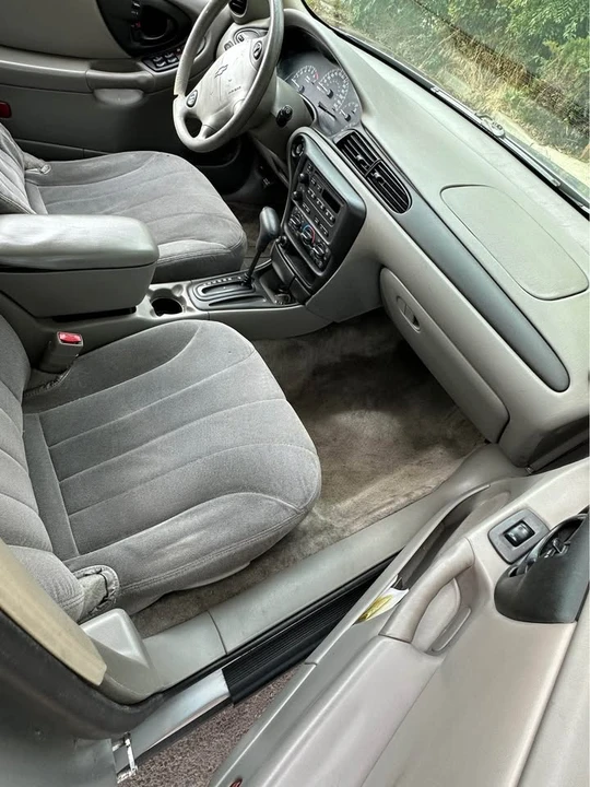 2005 Chevrolet Malibu - Image 17 of 20