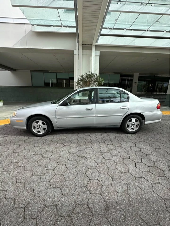 2005 Chevrolet Malibu - Image 11 of 20