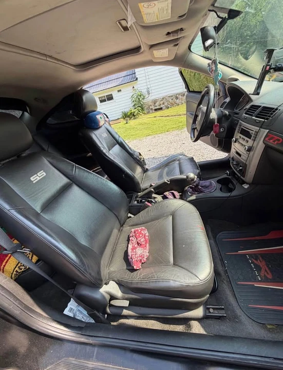 2005 Chevrolet Cobalt 1st Gen - Image 3 of 8