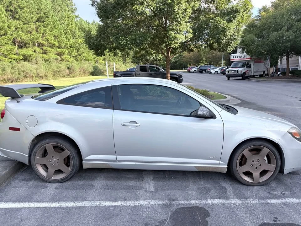 2005 Chevrolet Cobalt 1st Gen - Image 2 of 9