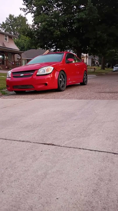 2005 Chevrolet Cobalt 1st Gen - Image 2 of 5