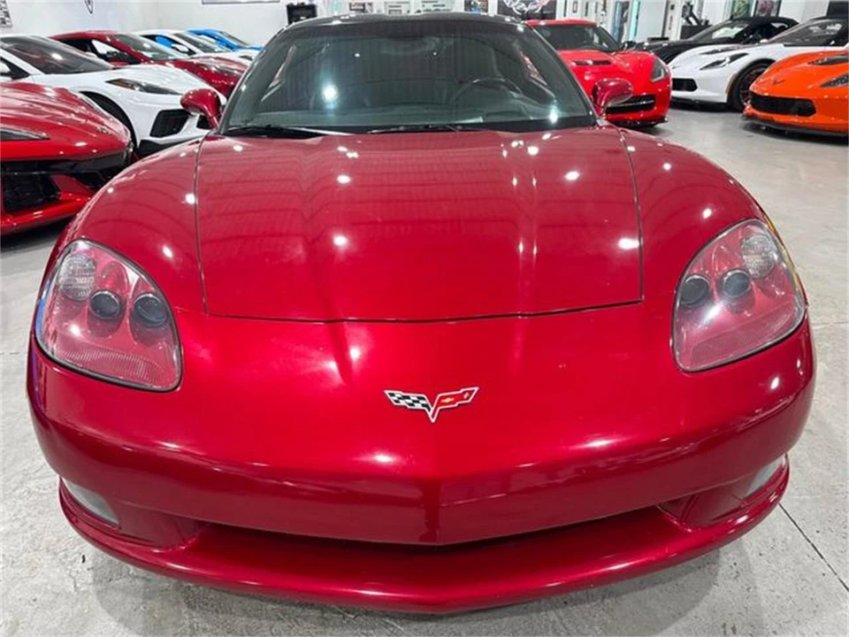 2005 Chevrolet Corvette C6 - Image 8 of 10