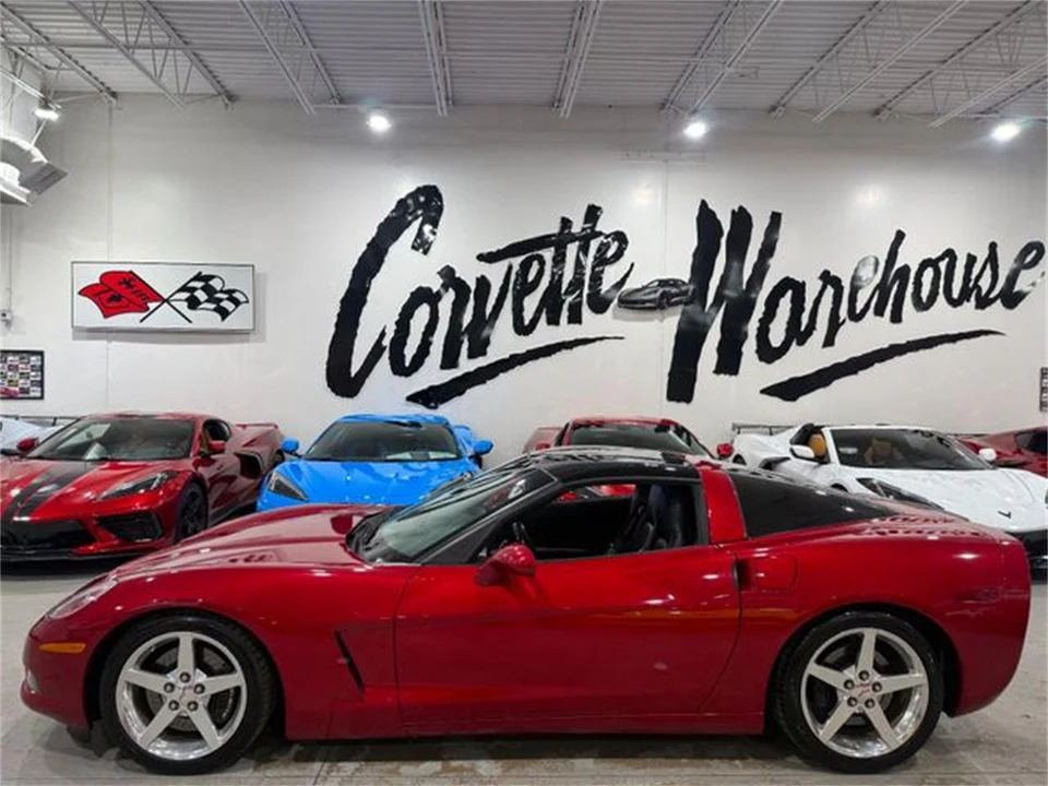 2005 Chevrolet Corvette C6 - Image 2 of 10