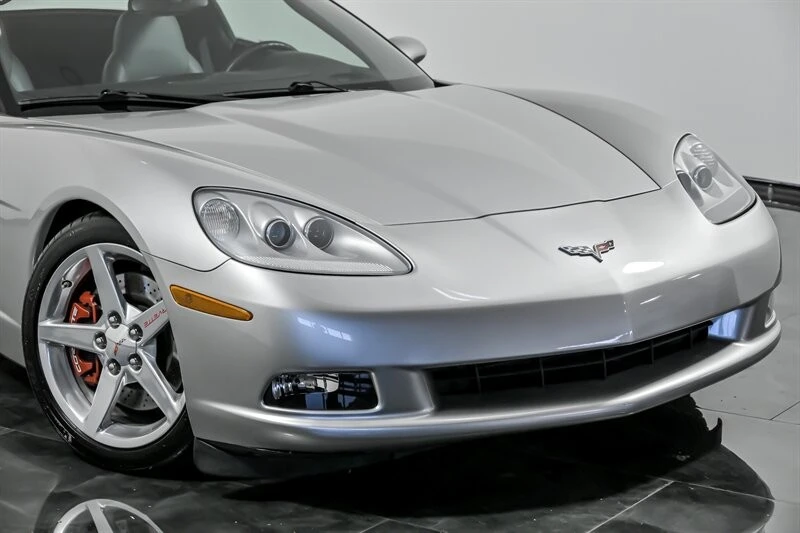 2005 Chevrolet Corvette C6 - Image 2 of 21