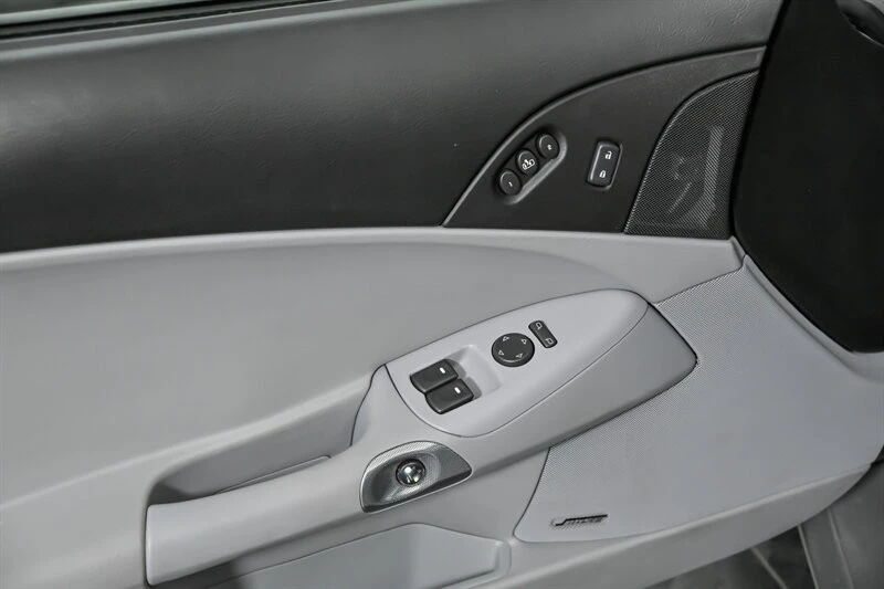 2005 Chevrolet Corvette C6 - Image 17 of 21