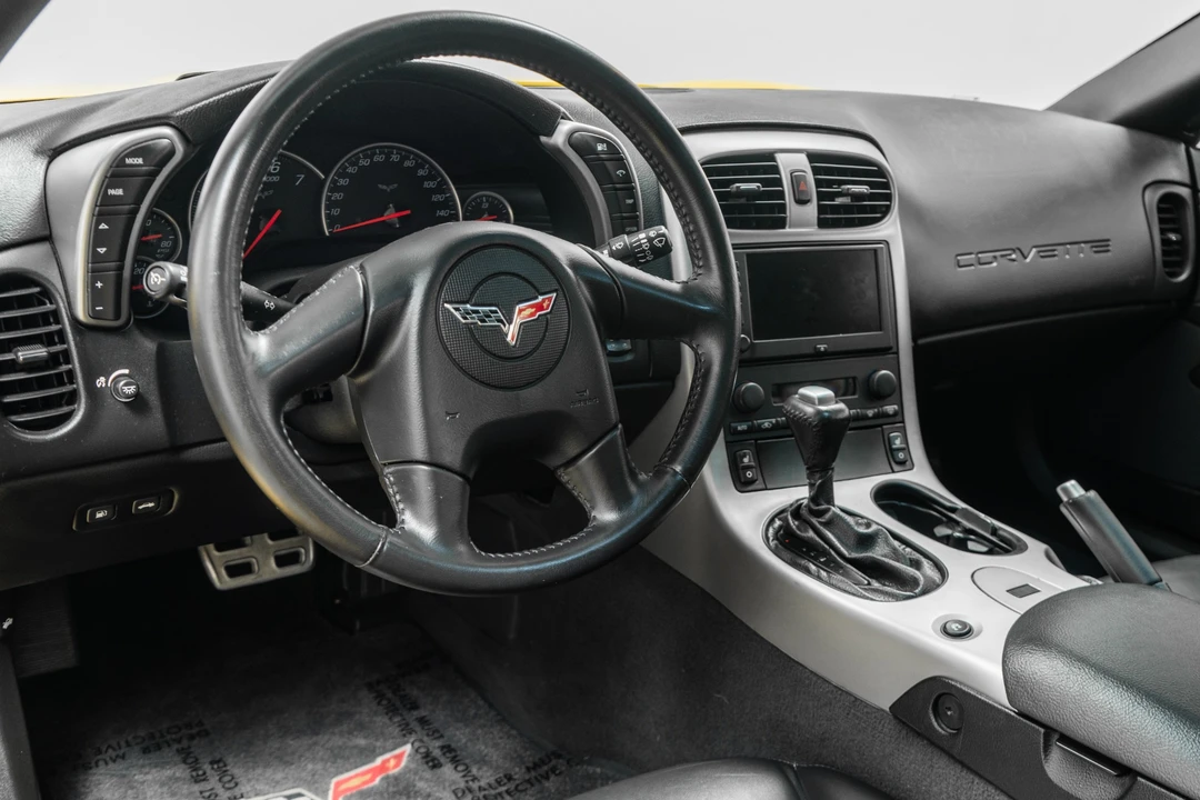 2005 Chevrolet Corvette C6 - Image 12 of 31