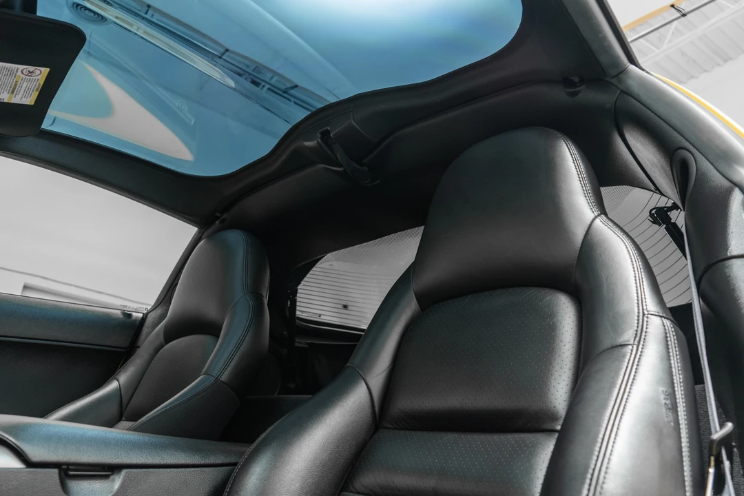 2005 Chevrolet Corvette C6 - Image 16 of 31
