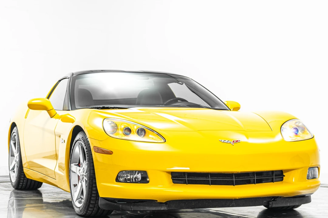 2005 Chevrolet Corvette C6 - Image 2 of 31