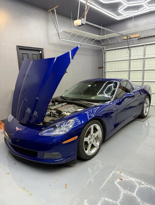 2005 Chevrolet Corvette C6 - Image 2 of 14