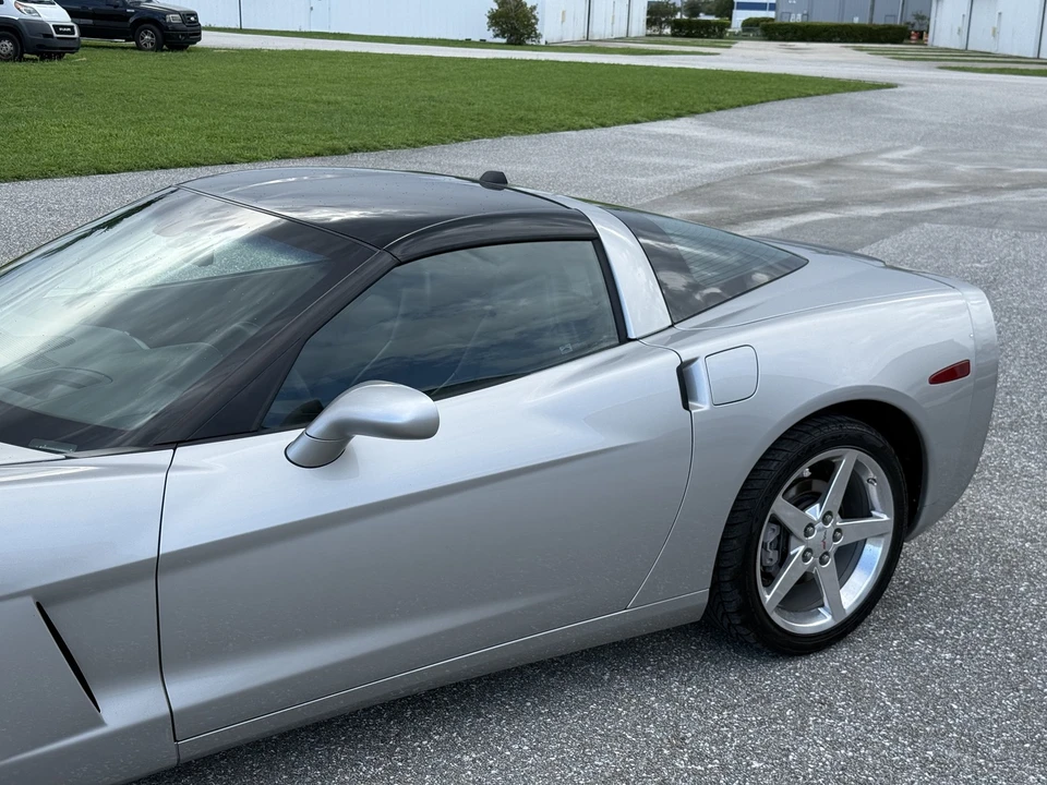 2005 Chevrolet Corvette C6 - Image 29 of 31