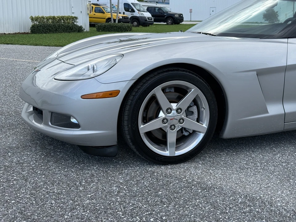 2005 Chevrolet Corvette C6 - Image 26 of 31