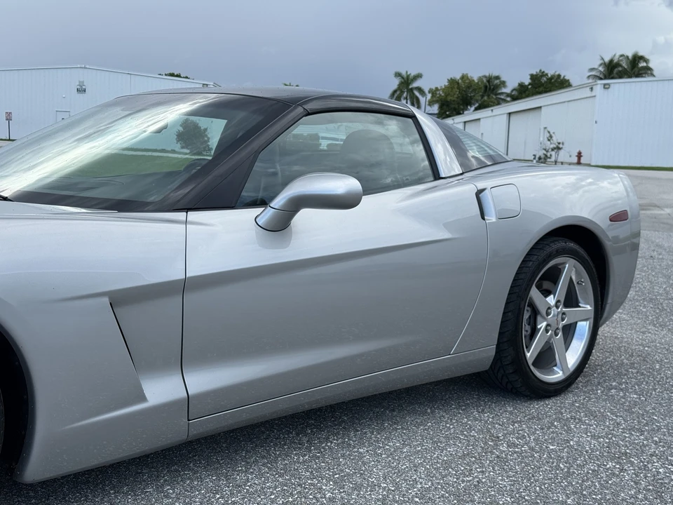 2005 Chevrolet Corvette C6 - Image 28 of 31