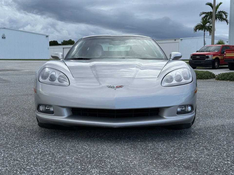 2005 Chevrolet Corvette C6 - Image 13 of 31