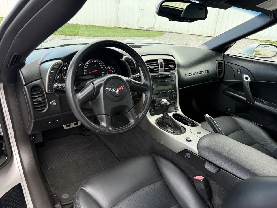 2005 Chevrolet Corvette C6 - Image 15 of 31