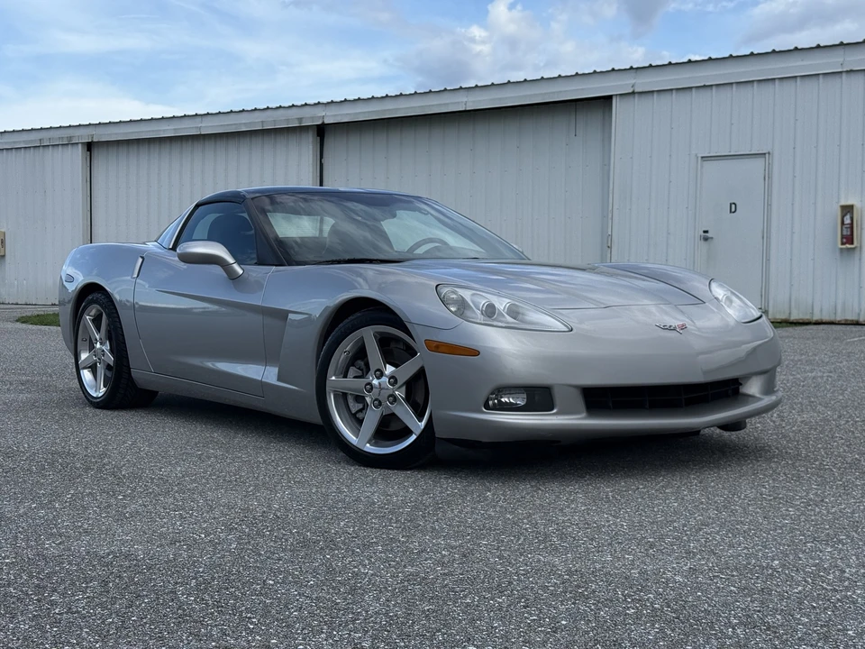 2005 Chevrolet Corvette C6 - Image 4 of 31