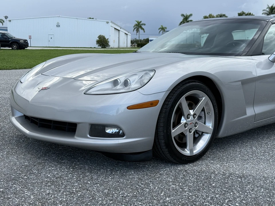 2005 Chevrolet Corvette C6 - Image 22 of 31
