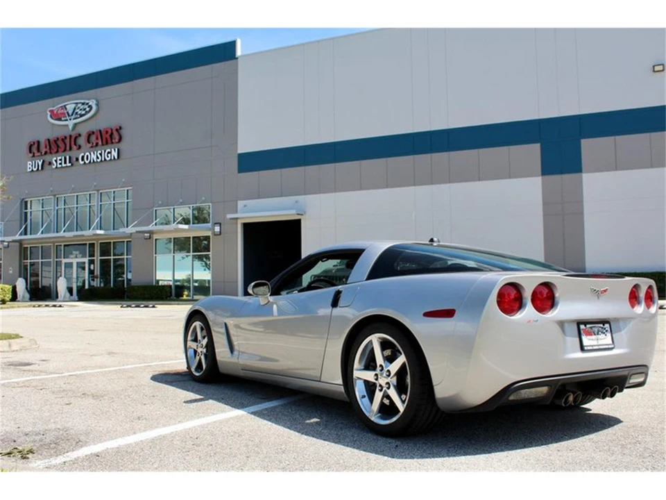 2005 Chevrolet Corvette C6 - Image 12 of 31