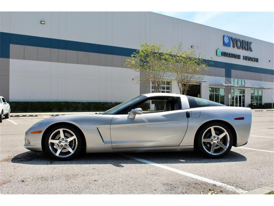 2005 Chevrolet Corvette C6 - Image 9 of 31