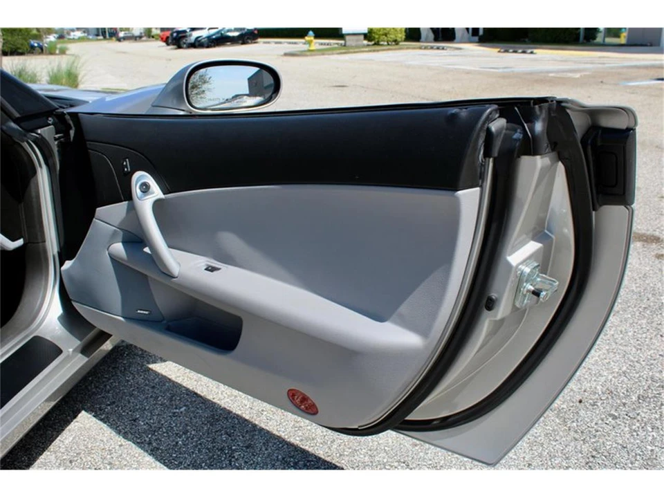 2005 Chevrolet Corvette C6 - Image 22 of 31